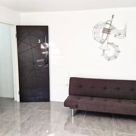 Amharic Otel Kingston Dış mekan fotoğraf