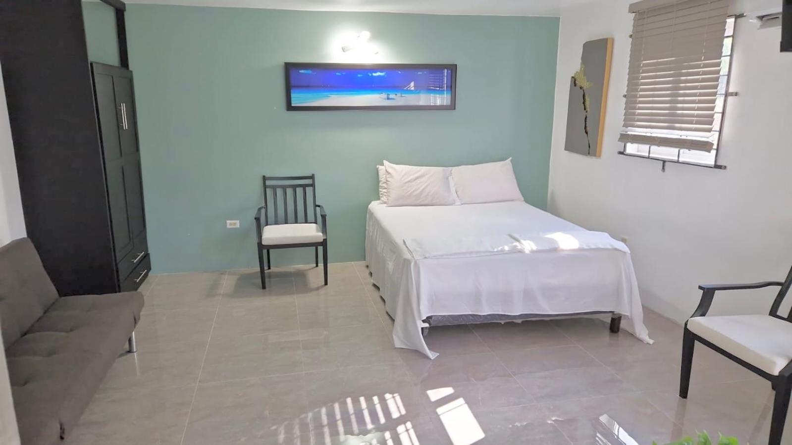 Amharic Otel Kingston Dış mekan fotoğraf